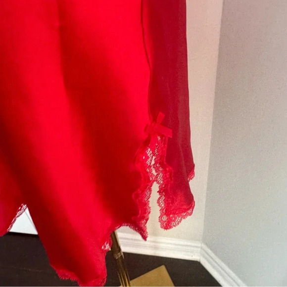 Victoria secret Red Lace slip dress with lace and bow details M luxury coquette - Picture 3 of 8